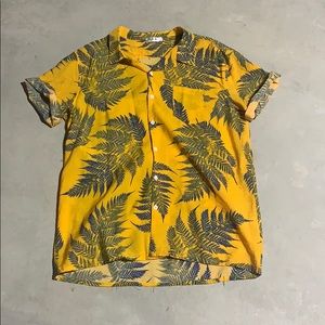 Tropical Yellow/Blue Button Down Shirt NWOT